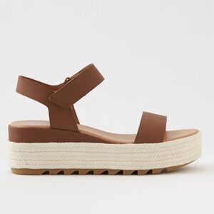 Sorel Women's Cameron Flatform Sandals Size 7 $140 SOLD OUT